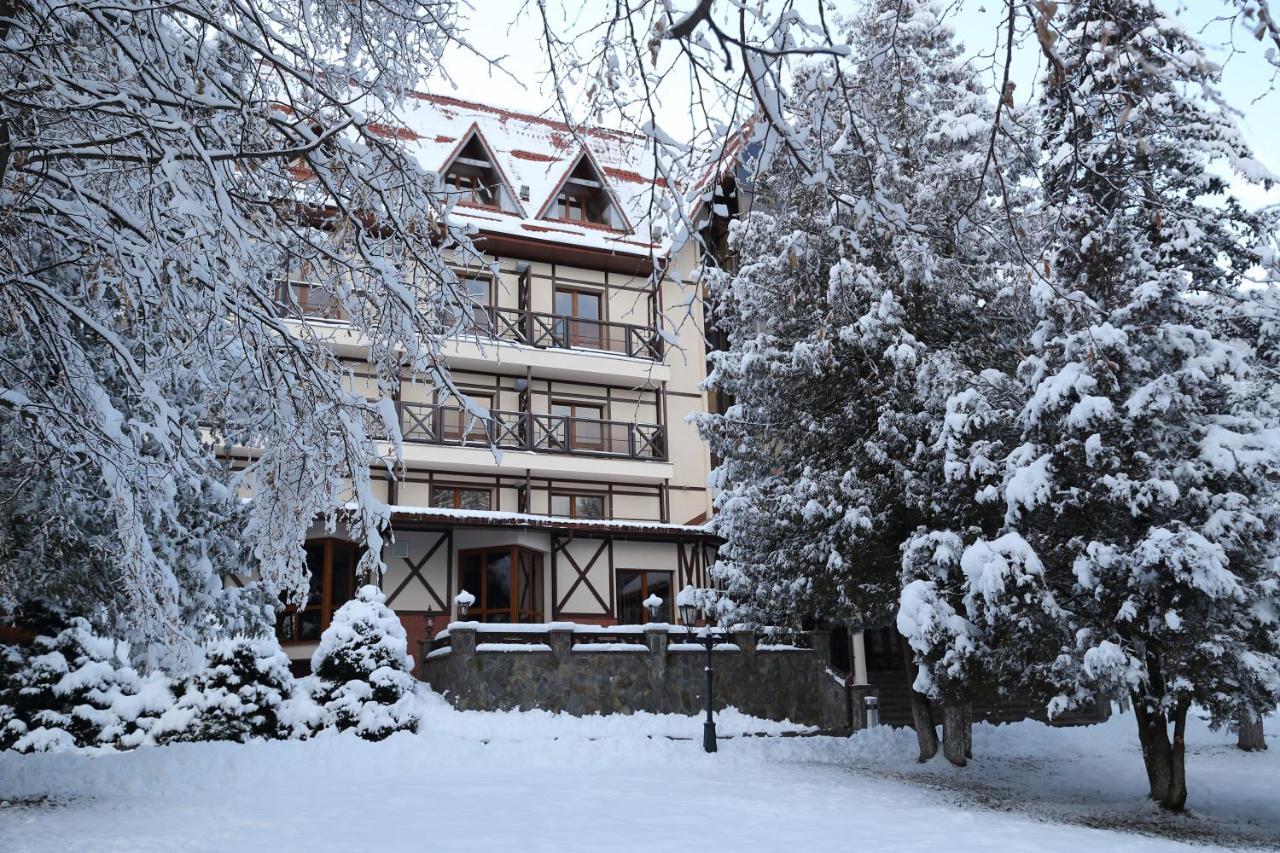 Edelweiss Hotel ยาเรมชา ภายนอก รูปภาพ